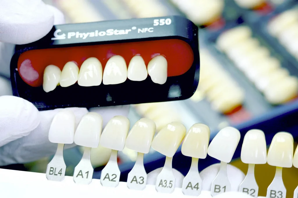 انواع مختلف کامپوزیت دندان، باعث شده تا بیماران در انتخاب نوع کامپوزیت مناسب با دندان خود حق انتخاب داشته باشند.